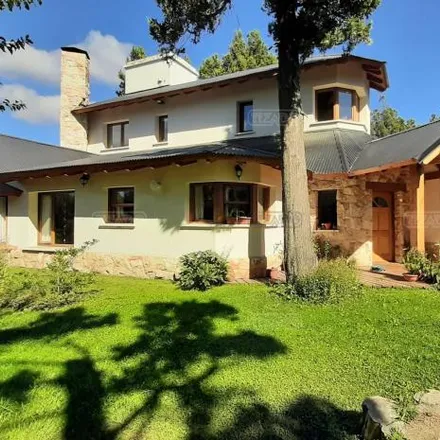 Buy this 3 bed house on Diucas in Pájaro Azul, 8400 San Carlos de Bariloche