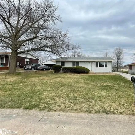 Buy this 3 bed house on 764 Hickory Terrace in Keokuk, IA 52632