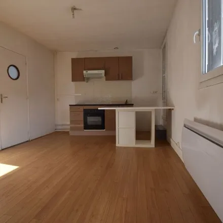 Rent this 2 bed apartment on 51 Rue Jean Jaurès in 76500 Elbeuf, France