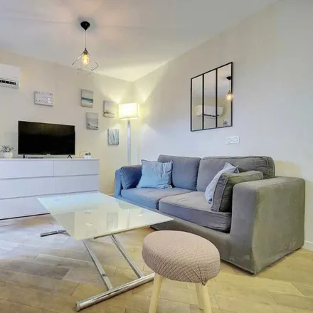 Image 5 - 15 Rue Jean-Joseph Méro, 06400 Cannes, France - Apartment for rent