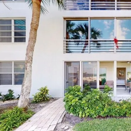 Buy this 2 bed condo on 619 Sutton Place in Longboat Key, Manatee County