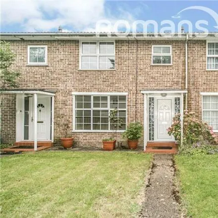 Buy this 3 bed townhouse on 8 Tazewell Court in Reading, RG1 6HQ