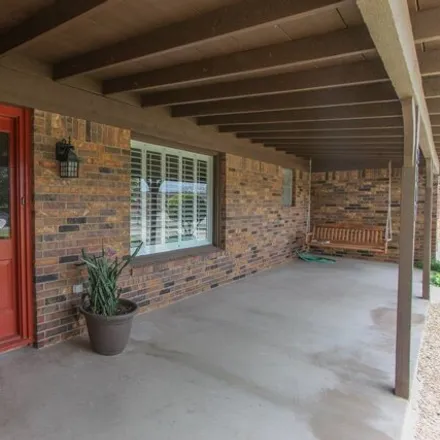 Image 6 - 2341 Roberts Drive, Big Spring, TX 79720, USA - House for sale