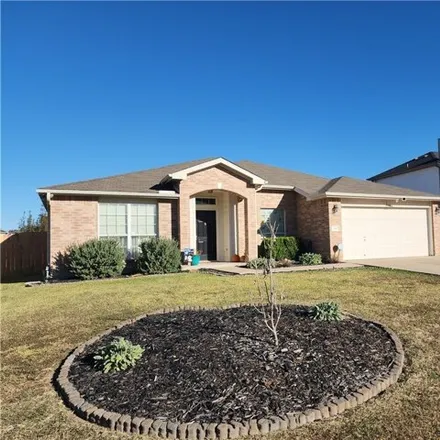 Rent this 4 bed house on 114 E Iowa Dr in Texas, 76548