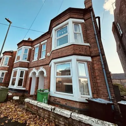 Rent this 6 bed townhouse on 3 Church Avenue in Nottingham, NG7 2EW