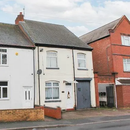 Buy this 3 bed duplex on Green Lanes in Bilston, WV14 6BY