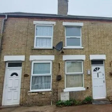 Rent this 2 bed townhouse on Chantry Close in Peterborough, PE1 3AB