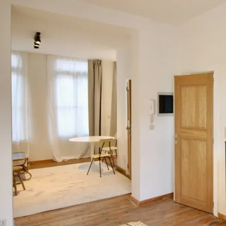 Rent this studio apartment on Avenue des Villas - Villalaan 12 in 1060 Saint-Gilles - Sint-Gillis, Belgium