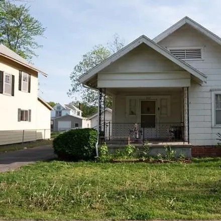 Buy this 3 bed house on 585 West 3rd Street in Coffeyville, KS 67337
