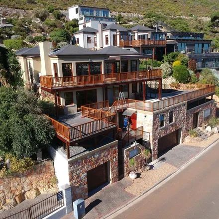 Image 1 - Winkle Way, Clovelly, Western Cape, 7975, South Africa - Apartment for rent