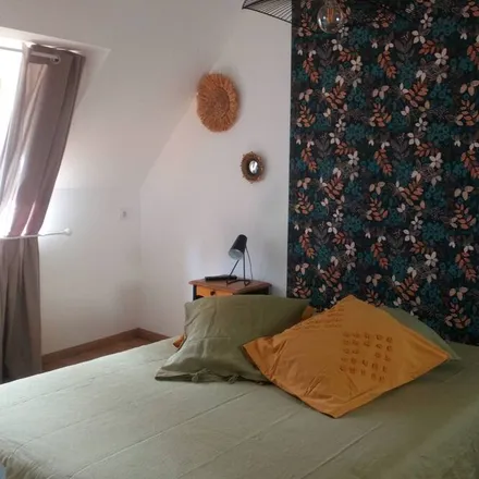 Rent this 1 bed house on 29250 Saint-Pol-de-Léon