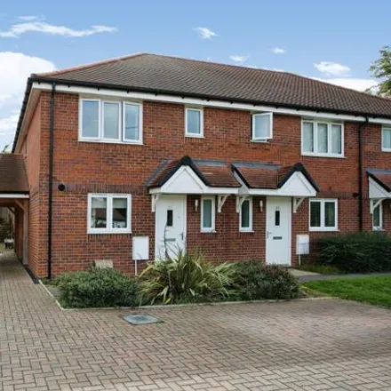 Buy this 3 bed duplex on Judge's Gully Close in Bishopstoke, SO50 6JJ