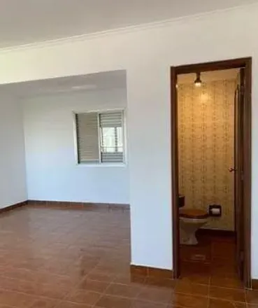 Buy this 2 bed apartment on Rua Paulo Orozimbo 1166 in Aclimação, São Paulo - SP