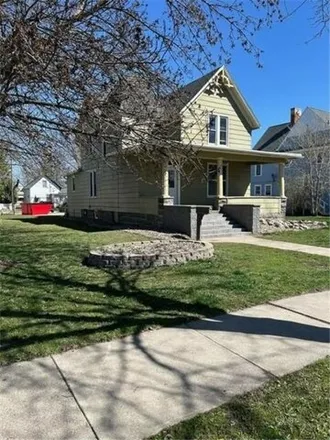 Buy this 3 bed house on 355 East 5th Street in Redwood Falls, MN 56283