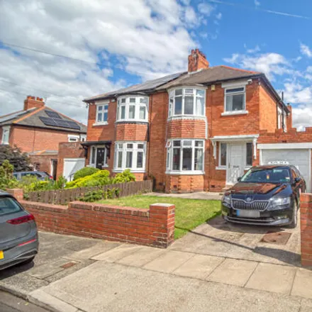 Buy this 3 bed duplex on Bexley Avenue in Newcastle upon Tyne, NE15 7DD