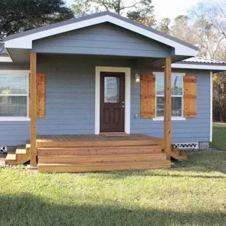 Rent this 2 bed house on Belle Terre Drive in Harris County, TX 77336