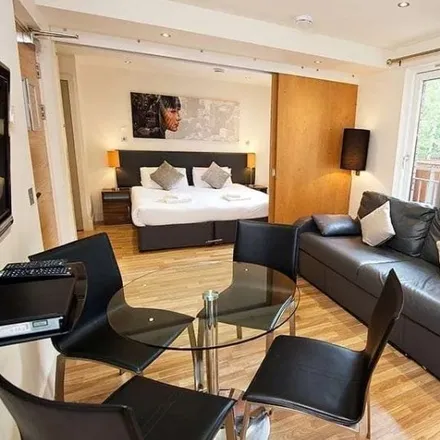 Image 3 - 10 Brandfield Street, City of Edinburgh, EH3 8AS, United Kingdom - Apartment for rent