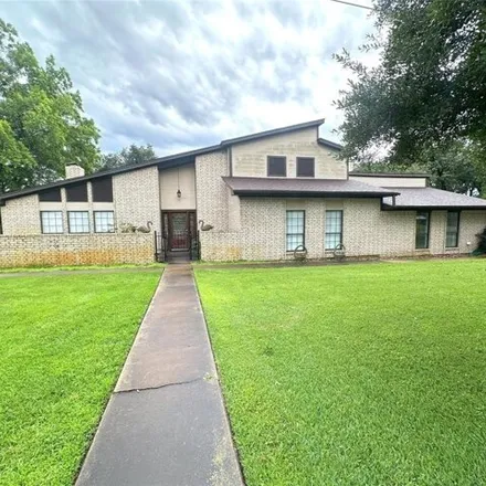 Buy this 3 bed house on 127 Champion Drive in Milam County, TX 76567