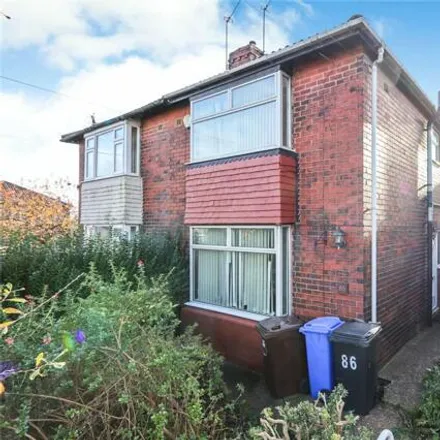 Buy this 3 bed duplex on Mansfield Road in Sheffield, S12 2AD