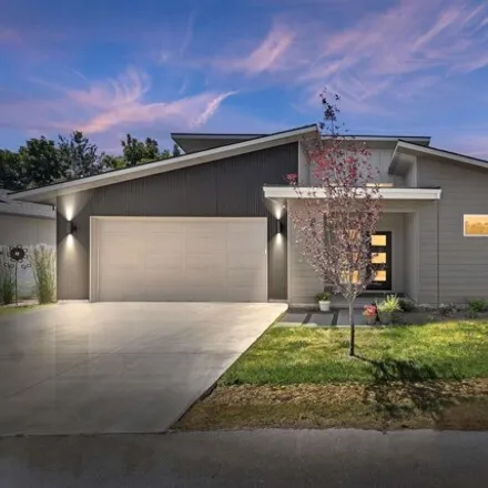 Buy this 3 bed house on 818 South Hilton Street in Boise, ID 83705
