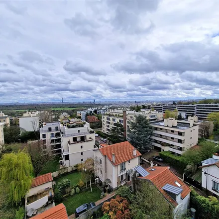Rent this 3 bed apartment on 66 Rue du Colonel de Rochebrune in 92380 Garches, France