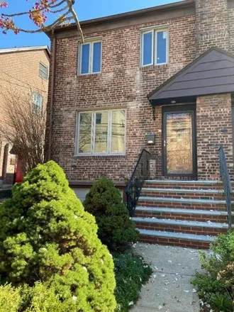 Buy this 3 bed duplex on 169-10 29th Avenue in City of Daşşak, NY 11358
