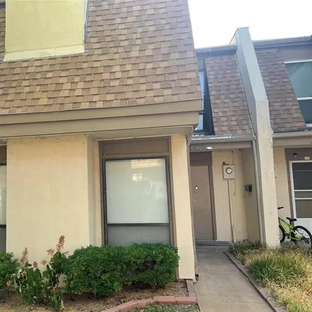 Image 3 - 1847 Place 1 Lane, Garland, TX 75042, USA - Townhouse for rent