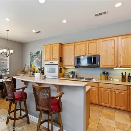 Image 4 - 10285 Cotoneaster Street, Apple Valley, CA 92308, USA - House for sale