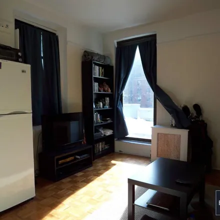 Image 3 - W 71 St, New York, NY, USA - Apartment for rent