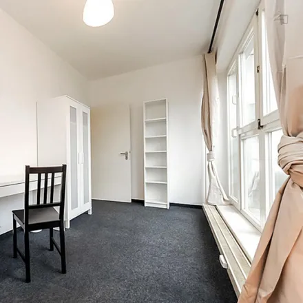 Rent this 2 bed room on Kindergarten Pusteblume in Eschengraben 37, 13189 Berlin