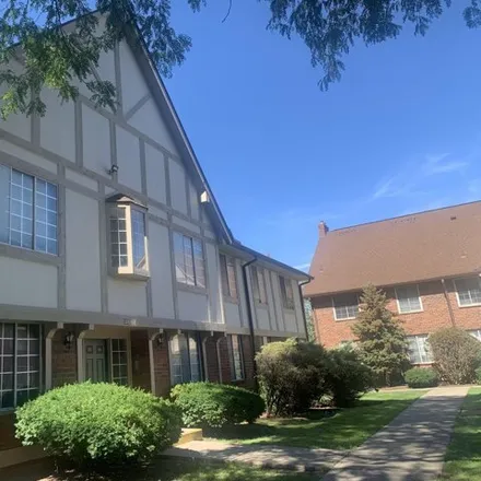 Rent this 2 bed condo on 17898 Violet Drive in Southfield, MI 48076