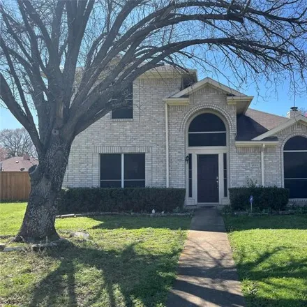 Buy this 4 bed house on 1563 Robin Lane in Lancaster, TX 75134
