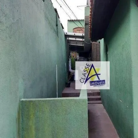 Buy this 3 bed house on Nova Guarani in Avenida Valentim Magalhães, Vila Guarani
