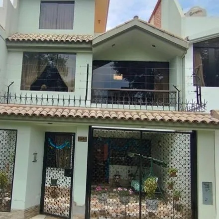 Image 1 - Pasaje Francesco Menzio, Santiago de Surco, Lima Metropolitan Area 15054, Peru - House for sale