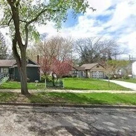 Buy this 3 bed house on 334 Lincoln Street in Chelsea, Washtenaw County