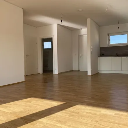 Rent this 2 bed apartment on Evangelimanngasse 3 in 8010 Graz, Austria