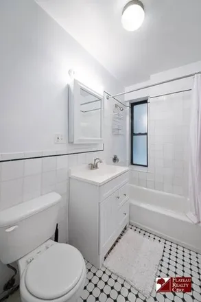 Image 6 - 514 Cathedral Parkway, New York, NY 10025, USA - Condo for sale