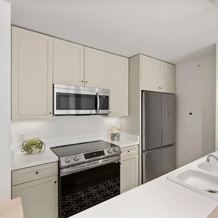 Image 3 - 1499 Sutter Street, San Francisco, CA 94164, USA - Condo for sale