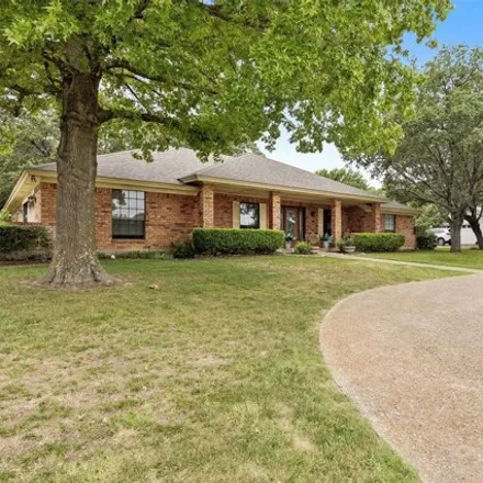 Image 4 - 704 Hyde Park Blvd, Cleburne, Texas, 76033 - House for sale