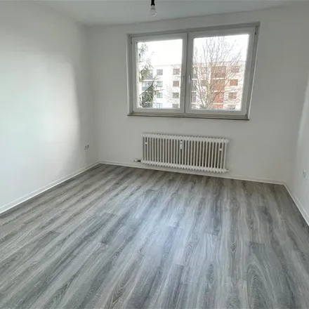 Rent this 3 bed apartment on Wilhelm-Busch-Straße 4 in 38448 Wolfsburg, Germany