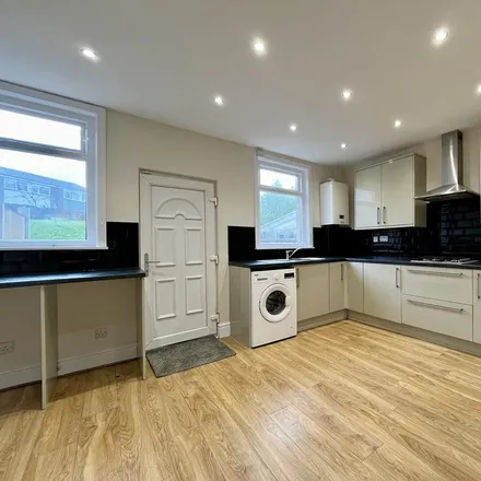Rent this 3 bed townhouse on Back Hough Lane East in Dunscar, BL7 9DB