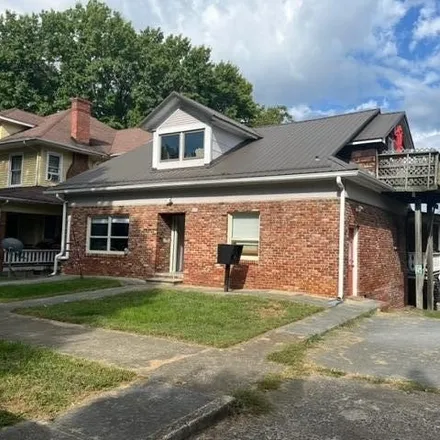 Buy this 6 bed house on 422 West Maple Street in Southwest Addition, Johnson City