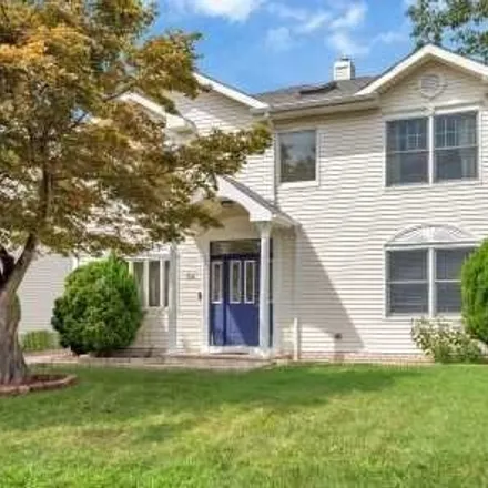 Rent this 5 bed house on 54 Parkway in Rochelle Park, Bergen County