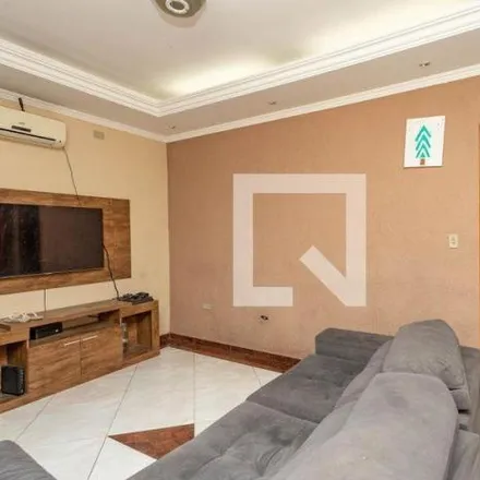 Rent this 2 bed house on Rua Cidade Mauá in Centro, Diadema - SP