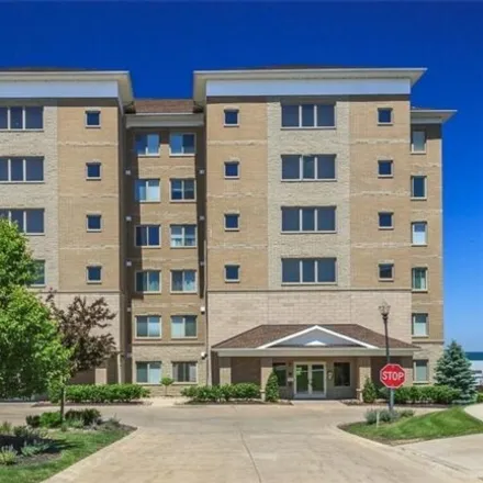 Buy this 2 bed condo on 9609 Larimar in Willowick, OH 44095
