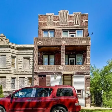 Image 2 - 1319 South Harding Avenue, Chicago, IL 60623, USA - House for sale