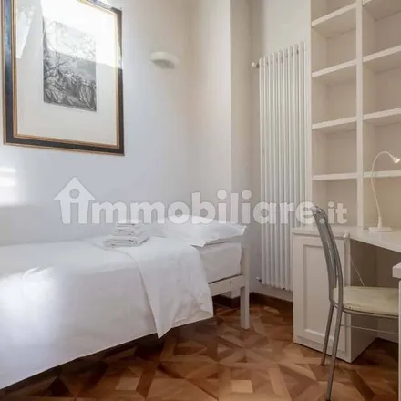 Image 3 - Via Sant'Isaia 25, 40123 Bologna BO, Italy - Apartment for rent