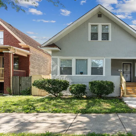 Buy this 5 bed house on Beat 2531 in 1326 North Parkside Avenue, Chicago