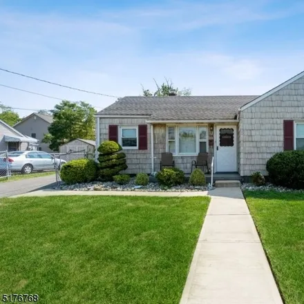 Buy this 3 bed house on 70 Chestnut Street in Lahiere, Edison