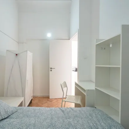 Image 1 - Rua Sampaio e Pina - Room for rent